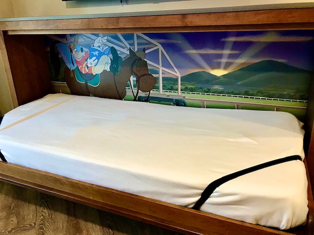 saratoga springs pulldown bed